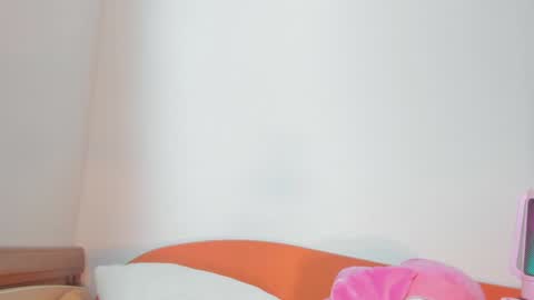 vanessaadol online show from 12-18-24, 09:58