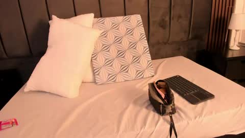 Snapshot of vanessahard_as chatting on 06-06-26, 07:29 Vanessa Hard online show from 06-06-26, 07:29