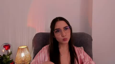 Snapshot of vanessajohnsonn chatting on 05-11-26, 10:40 vanessajohnsonn online show from 05-11-26, 10:40