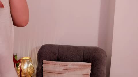 Snapshot of vanessajohnsonn chatting on 05-26-26, 11:01 vanessajohnsonn online show from 05-26-26, 11:01
