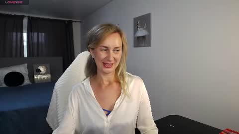 Snapshot of vanessakleiner chatting on 07-05-26, 01:40 Vanessa online show from 07-05-26, 01:40
