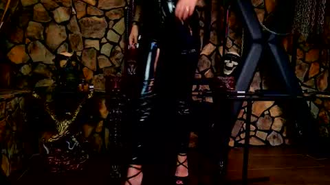 Miss Vanessa online show from 10-03-25, 12:24