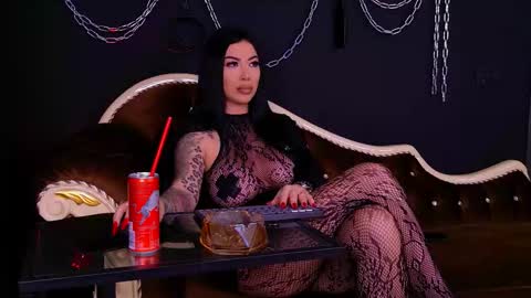 Miss Vanessa online show from 02-20-26, 09:15