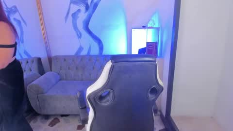 vanessascott_ online show from 03-19-26, 05:33