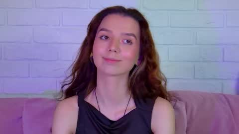 VanessaVienne online show from 04-19-26, 04:06