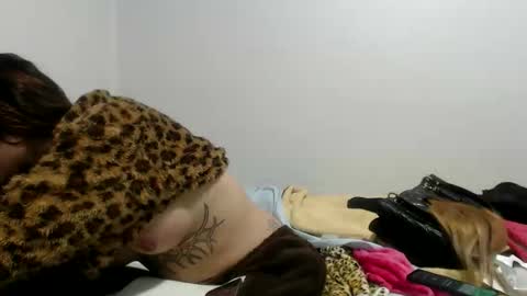 Catalina INSTA FOLLOW  online show from 01-10-26, 05:37