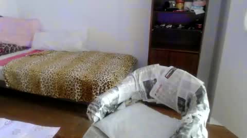 Catalina INSTA FOLLOW  online show from 03-19-26, 10:41