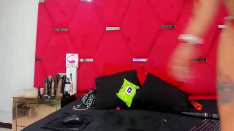 Vaneza online show from 06-10-26, 04:34