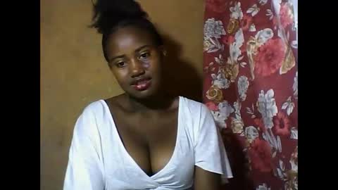 vaniah321 online show from 12-21-24, 09:55