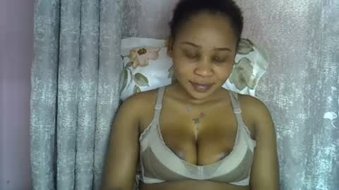 Snapshot of vanillavenus chatting on 07-01-26, 12:29 vanillavenus online show from 07-01-26, 12:29