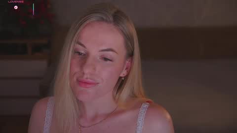 Sophie online show from 01-07-26, 01:52