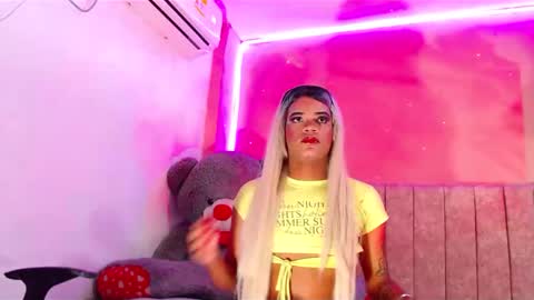 vannesa01 online show from 01-19-25, 07:04