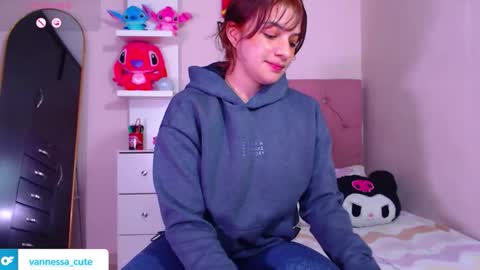 Vanesa online show from 12-22-25, 07:00