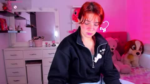 Snapshot of vannessa_shy chatting on 05-12-26, 08:06 Vanesa online show from 05-12-26, 08:06