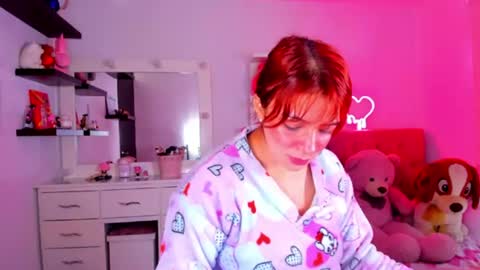 Snapshot of vannessa_shy chatting on 06-12-26, 02:49 Vanesa online show from 06-12-26, 02:49