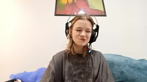 Viola online show from 09-25-25, 11:47