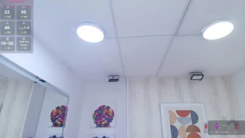 Snapshot of vannia_taylor chatting on 07-27-26, 12:23 online show from 07-27-26, 12:23