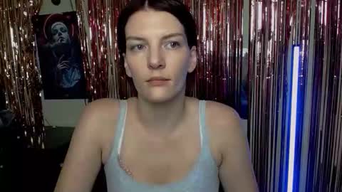 Vanessa online show from 11-25-25, 07:52