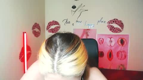 Vanessa online show from 04-19-26, 06:10