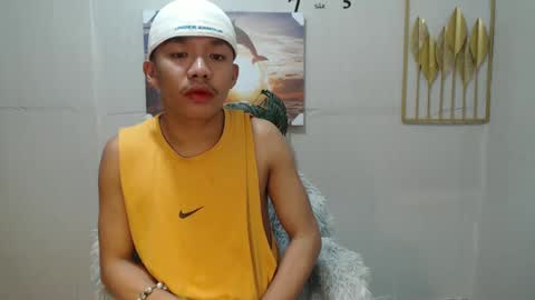 Snapshot of vanxxx2005 chatting on 12-08-24, 12:41 vanxxx2005 online show from 12-08-24, 12:41