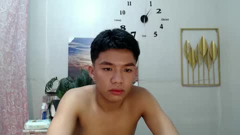 Snapshot of vanxxx2005 chatting on 12-19-24, 06:56 vanxxx2005 online show from 12-19-24, 06:56