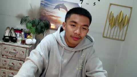 Snapshot of vanxxx2005 chatting on 02-17-25, 09:19 vanxxx2005 online show from 02-17-25, 09:19