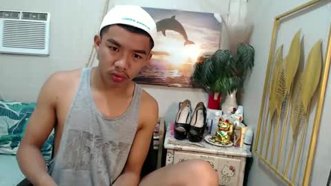 Snapshot of vanxxx2005 chatting on 02-24-25, 08:25 vanxxx2005 online show from 02-24-25, 08:25