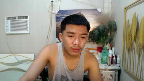 Snapshot of vanxxx2005 chatting on 03-12-25, 06:22 vanxxx2005 online show from 03-12-25, 06:22