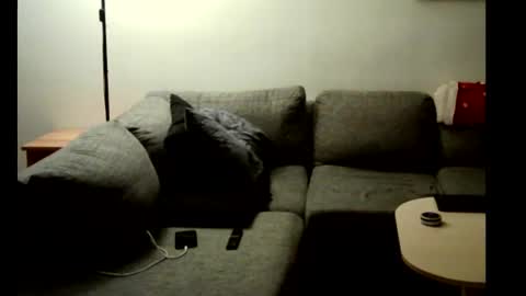 varmland1988 online show from 12-13-25, 08:04