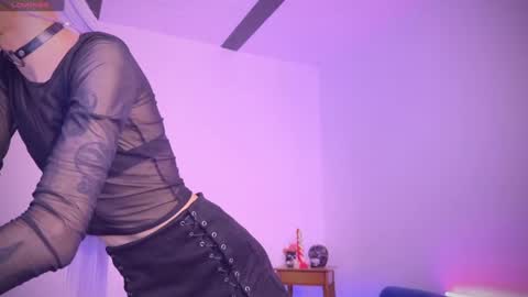 Snapshot of varya_ferreira chatting on 01-24-25, 01:03  Varya Ferreira - independent model  online show from 01-24-25, 01:03