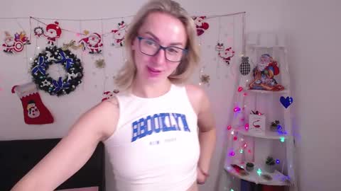 Vasilisa online show from 12-28-24, 10:03