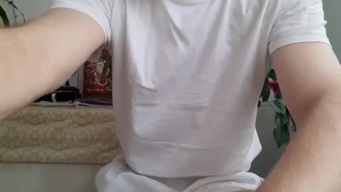 Snapshot of vasisexyi chatting on 12-23-24, 08:00 Vasi Sexyi online show from 12-23-24, 08:00