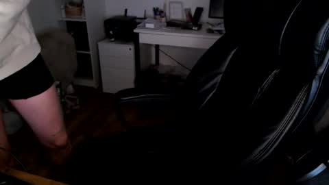 Snapshot of vaslo08 chatting on 04-04-26, 05:43 Vaslo online show from 04-04-26, 05:43