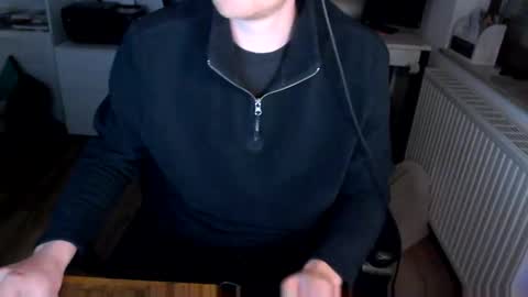 Snapshot of vaslo08 chatting on 04-14-26, 04:57 Vaslo online show from 04-14-26, 04:57