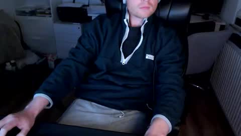 Snapshot of vaslo08 chatting on 05-06-26, 10:53 Vaslo online show from 05-06-26, 10:53