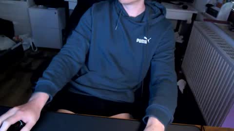 Snapshot of vaslo08 chatting on 05-11-26, 09:59 Vaslo online show from 05-11-26, 09:59
