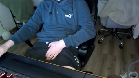 Snapshot of vaslo08 chatting on 05-22-26, 03:06 Vaslo online show from 05-22-26, 03:06