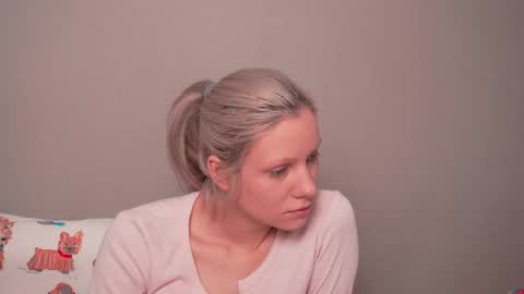 Vasya Sylvia online show from 12-22-25, 09:17