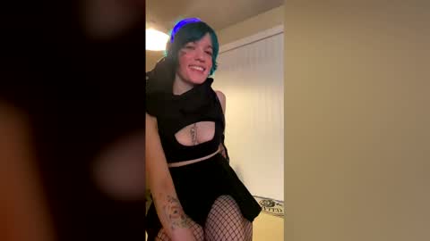 Vault Slut 111  online show from 02-06-26, 07:34