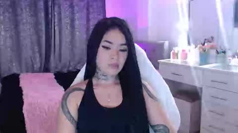 Vayolett Bass online show from 10-28-25, 03:21