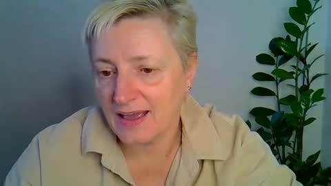 Snapshot of vea_motty chatting on 10-30-25, 10:06 vea_motty online show from 10-30-25, 10:06