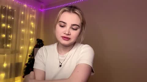 Monika online show from 01-14-26, 01:06