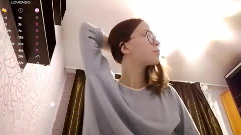 Lisa online show from 11-12-25, 03:01