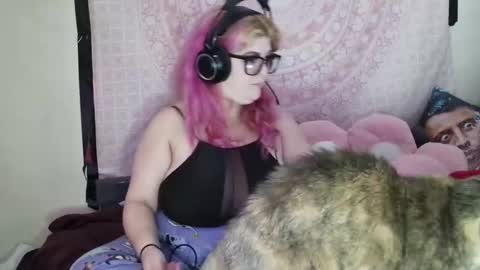 Veronica Lehane online show from 12-16-24, 07:48