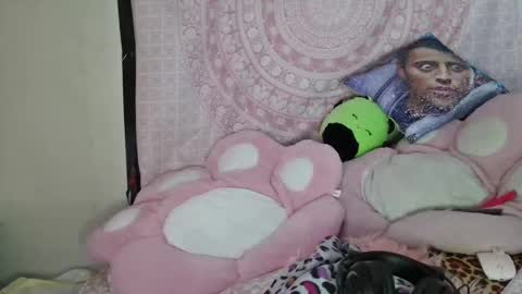 Veronica Lehane online show from 01-05-25, 06:35