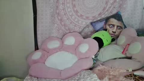 Veronica Lehane online show from 01-06-25, 03:20