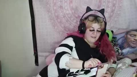 Veronica Lehane online show from 02-06-25, 02:44