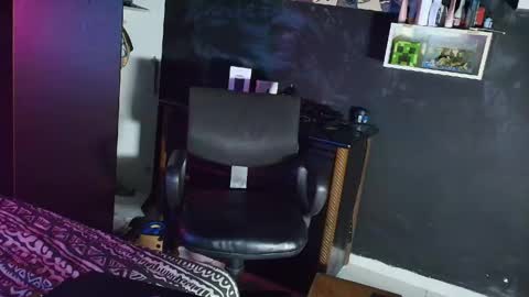 vega_santorini online show from 04-22-26, 02:47