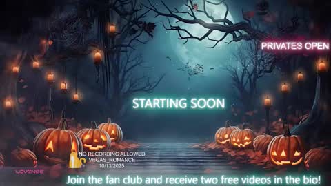Snapshot of vegas_romance chatting on 10-14-25, 01:17 vegas_romance online show from 10-14-25, 01:17