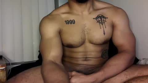 Vegas Love online show from 11-19-25, 07:52